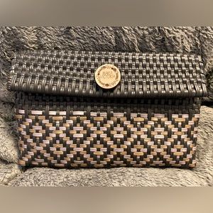 Maria Victoria clutch